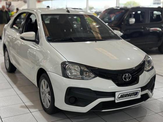 TOYOTA ETIOS 1.5 X PLUS 16V FLEX 4P AUTOMÁTICO TOYOTA ETIOS 1.5 X PLUS 16V FLEX 4P AUTOMÁTICO